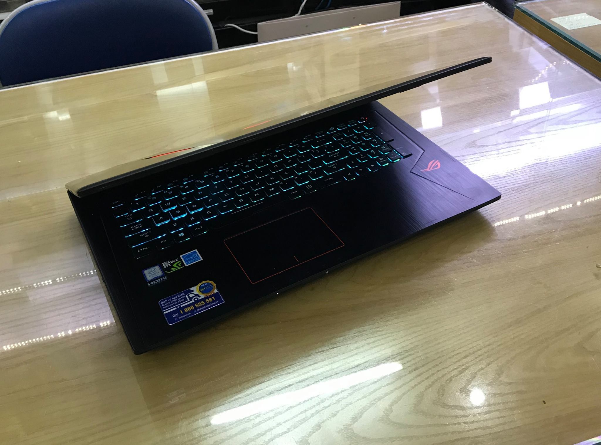 Laptop Asus ROG Strix GL753VE-5.jpg